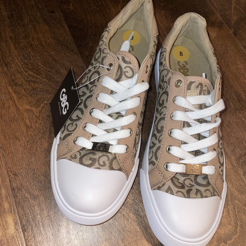 GBG logo sneakers